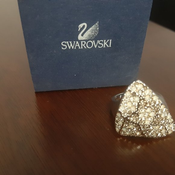 Swarovski ring with box - Picture 2 of 4